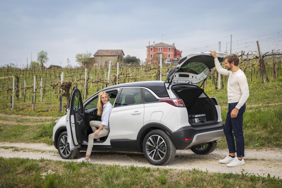  Opel Crossland X Turbo D 2017 года  (фото 5 из 12)